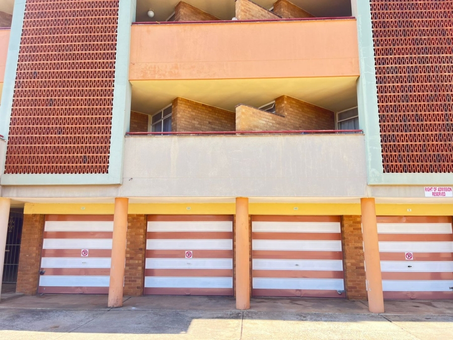 2 Bedroom Property for Sale in Potchefstroom South North West